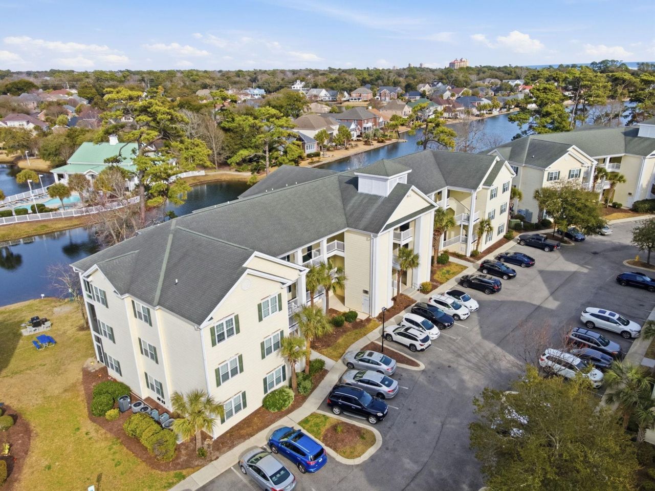 601 Hillside Dr. N Photo 4