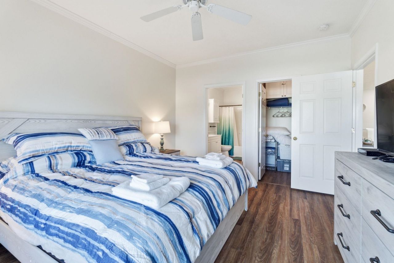 601 Hillside Dr. N Photo 41