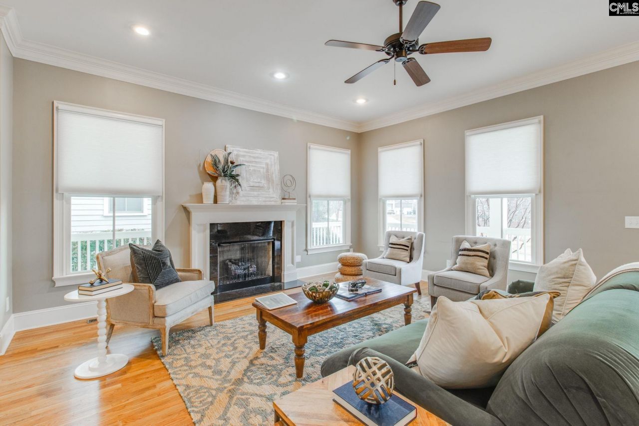 934 Battenkill Court  Photo 9