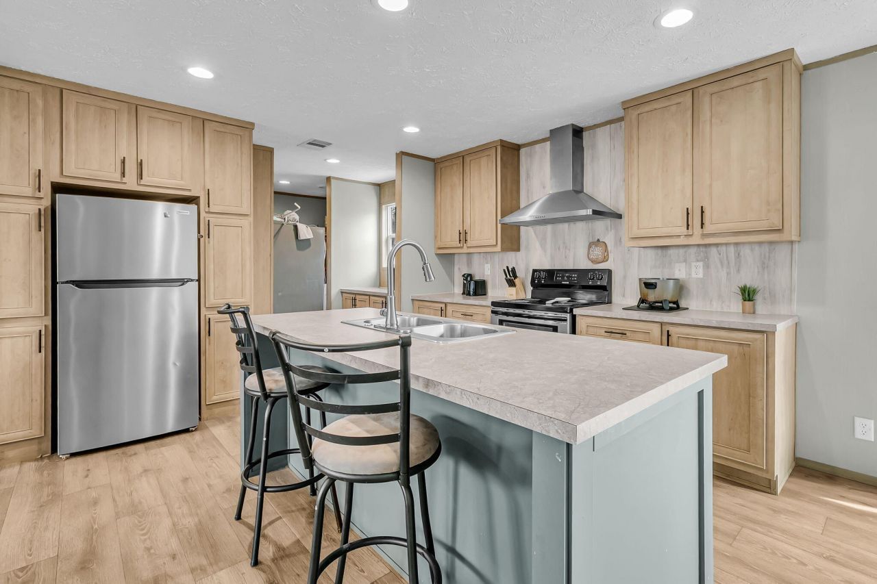 110 Frankie Lane Photo 11