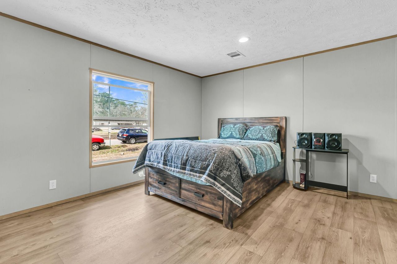 110 Frankie Lane Photo 20