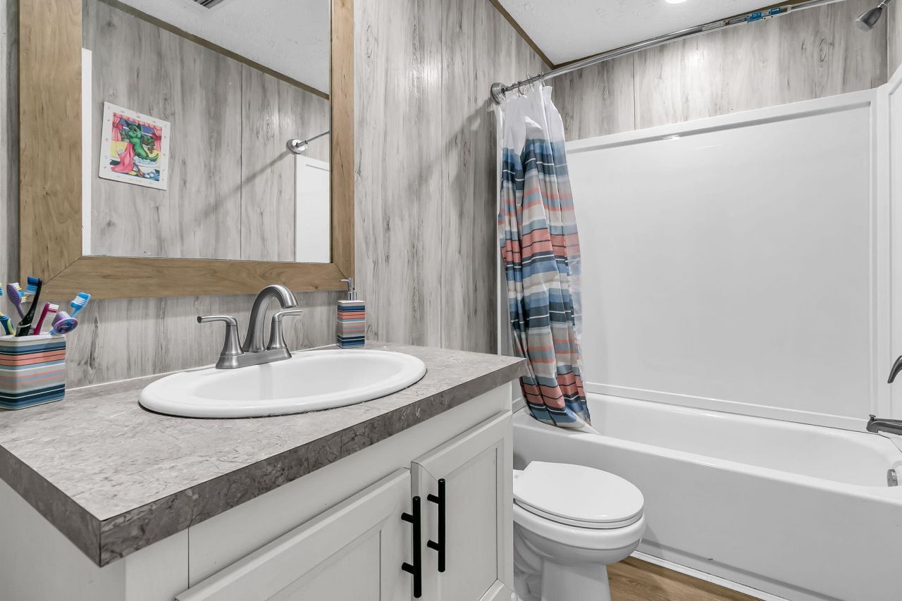 110 Frankie Lane Photo 27