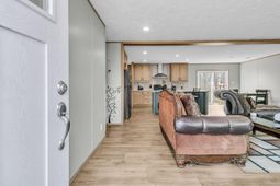 110 Frankie Lane photo 4