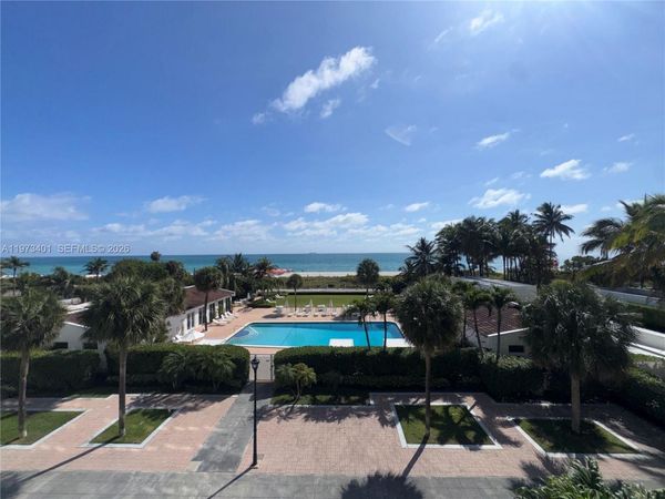 2457 Collins Ave , Unit 405, Miami Beach, FL 33140