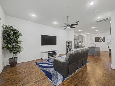 4211 Rawlins Street, Unit 252, Dallas, TX 75219