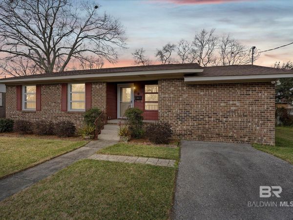 106 Esplanade Avenue, Mobile, AL 36606