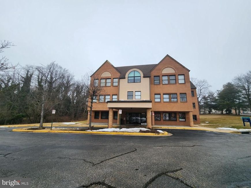 716 Maiden Choice, Unit 301, Catonsville, MD 21228 Main Photo