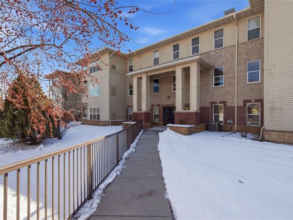 9225 Medicine Lake Road, Unit 309B, Golden Valley, MN 55427