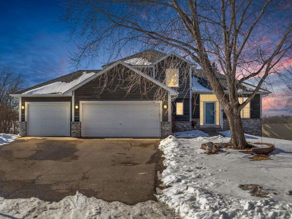2045 Safari Heights Trail, Eagan, MN 55122