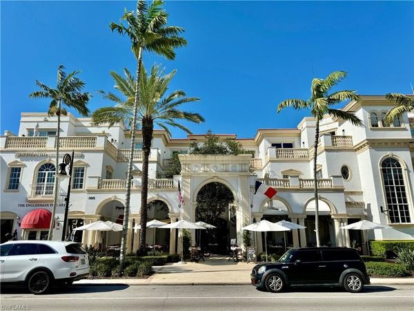 365 5th AVE S, Unit 303, NAPLES, FL 34102