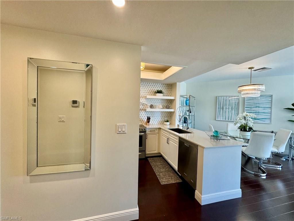 365 5th Ave S, Unit 303, Naples, FL 34102 Photo