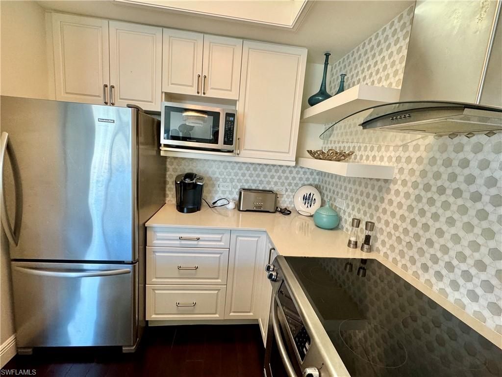 365 5th Ave S, Unit 303, Naples, FL 34102 Photo