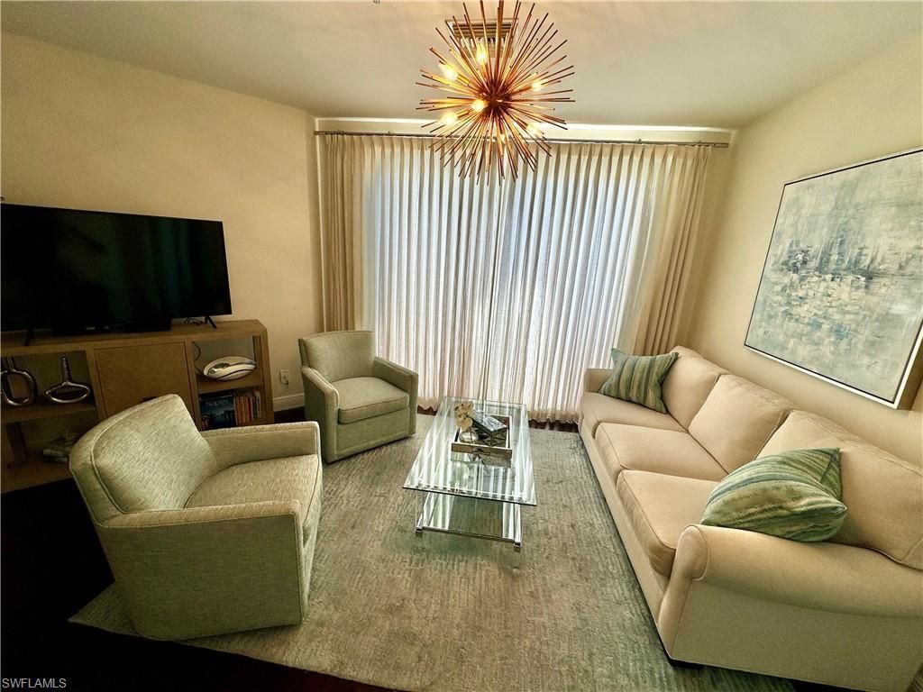 365 5th Ave S, Unit 303, Naples, FL 34102 Photo