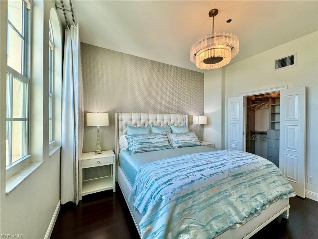 365 5th Ave S, Unit 303, Naples, FL 34102 Photo