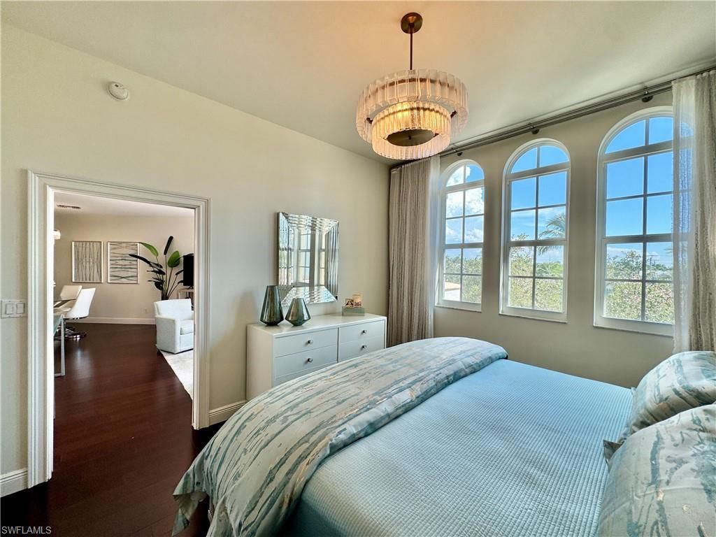 365 5th Ave S, Unit 303, Naples, FL 34102 Photo