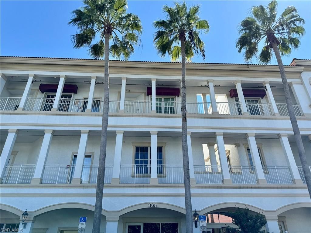 365 5th Ave S, Unit 303, Naples, FL 34102 Photo