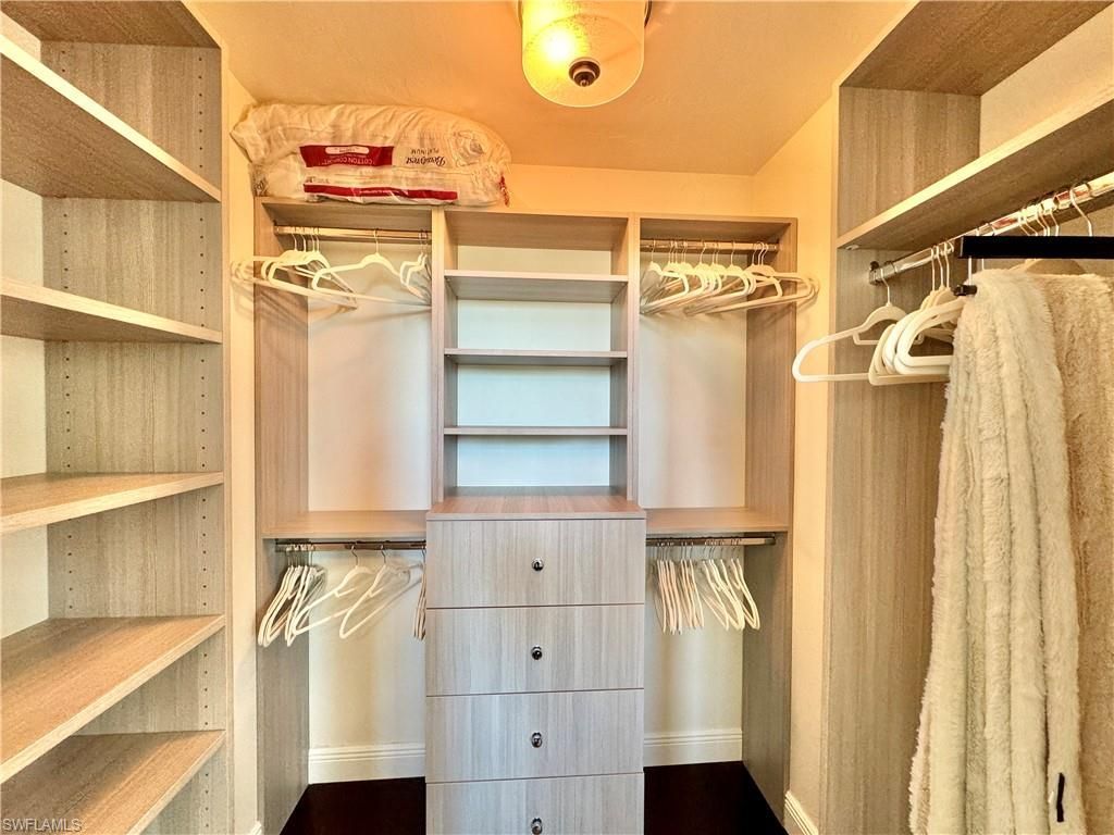 365 5th Ave S, Unit 303, Naples, FL 34102 Photo