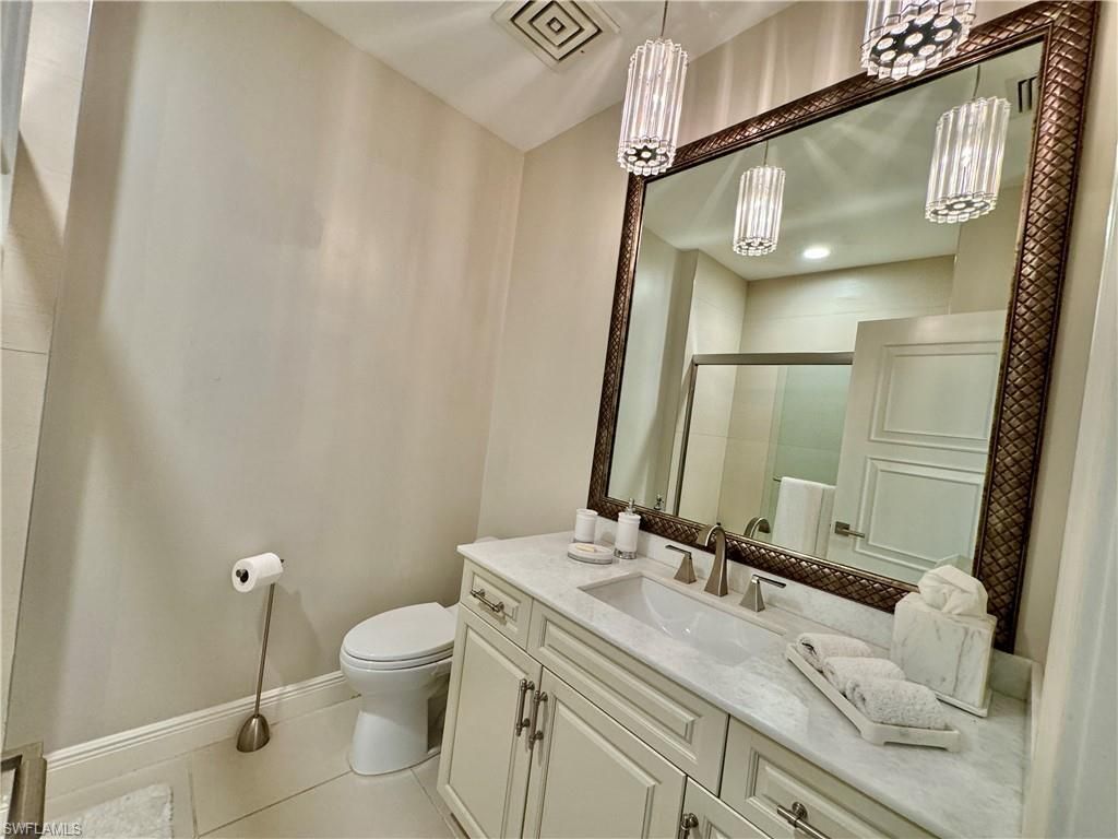 365 5th Ave S, Unit 303, Naples, FL 34102 Photo
