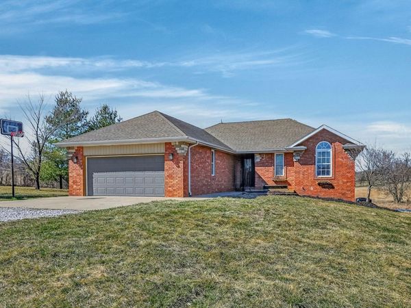422 Fieldstone Road , Clever, MO 65631