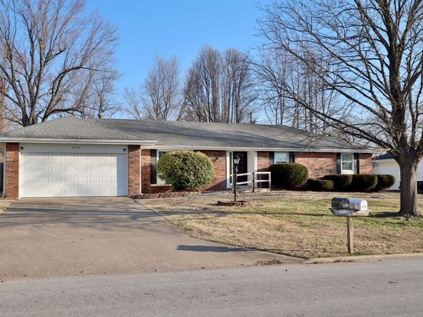 2759 W Buena Vista Street, Springfield, MO 65810