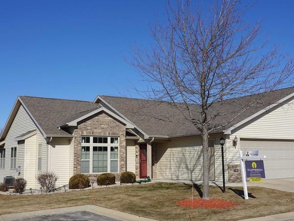 1383 MOONLIGHT LANE, Fond Du Lac, WI 54937