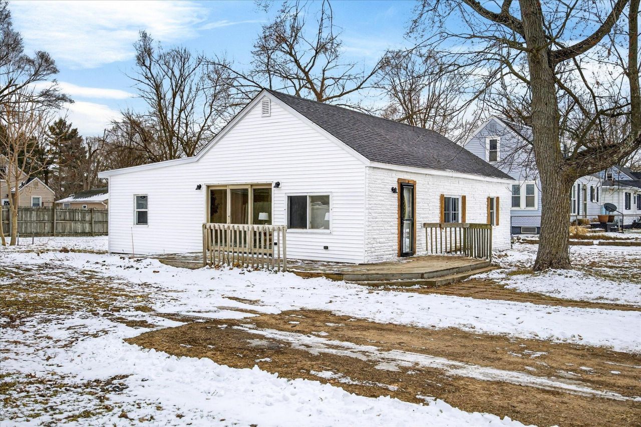 3746 Milan Avenue Sw, Wyoming, MI 49509 Main Photo