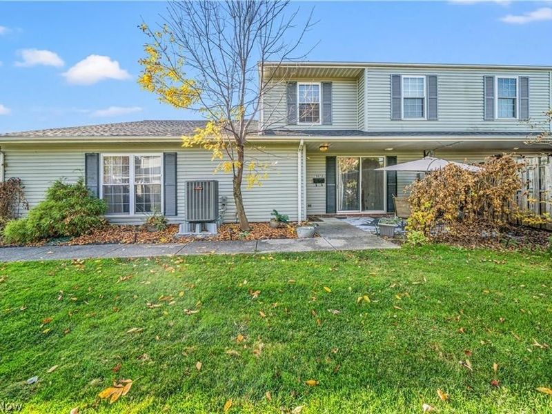 7987 Carriage Circle, Mentor, OH 44060 Photo 1