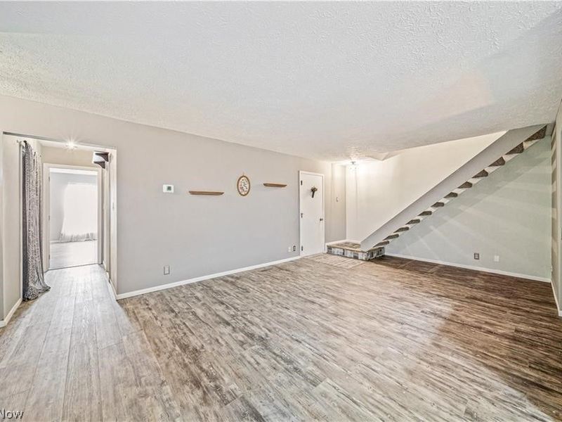 7987 Carriage Circle, Mentor, OH 44060 Photo 5