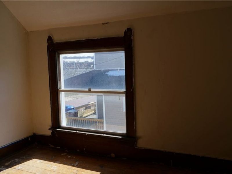 858 May Street, Akron, OH 44311 Photo 10