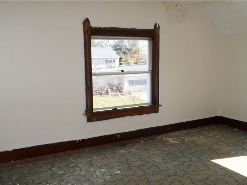 858 May Street, Akron, OH 44311 Photo 9