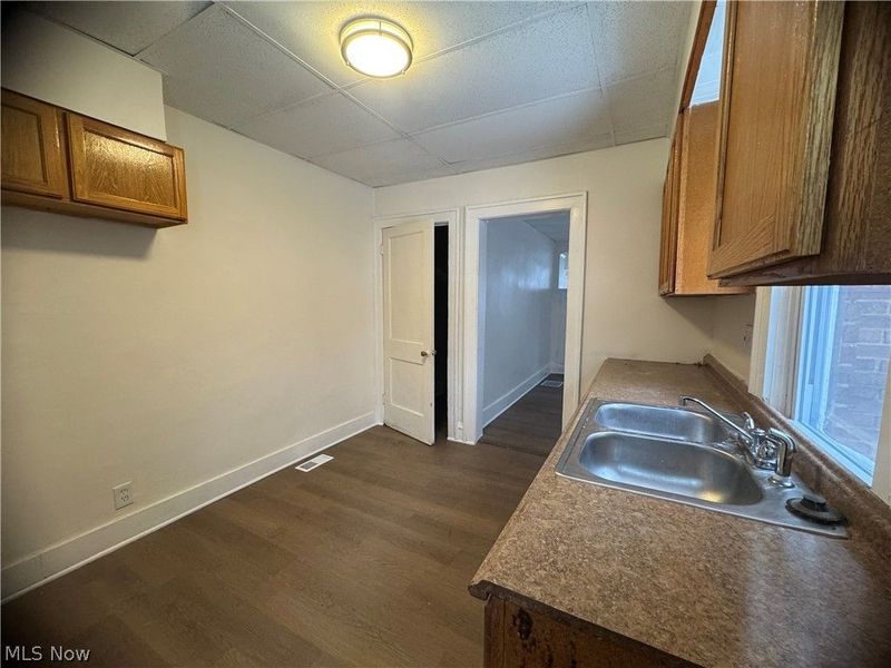 3242 Sycamore Road, Unit Left Side, Cleveland Heights, OH 44118 Photo 9