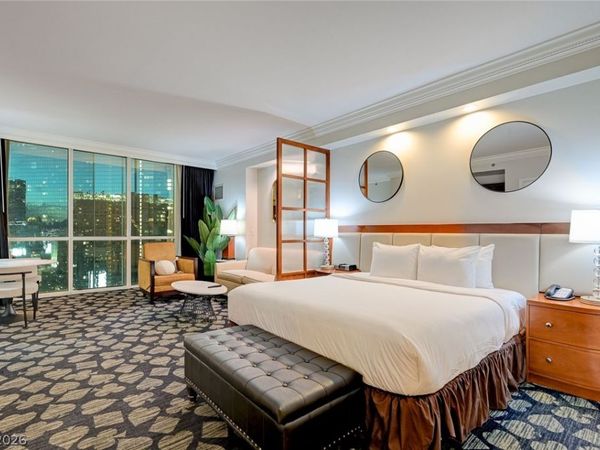135 E Harmon Avenue, Unit 2211, Las Vegas, NV 89109