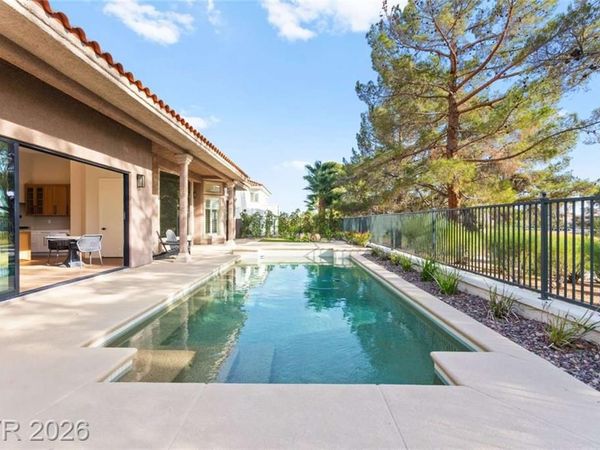 8649 Robinson Ridge Drive, Las Vegas, NV 89117
