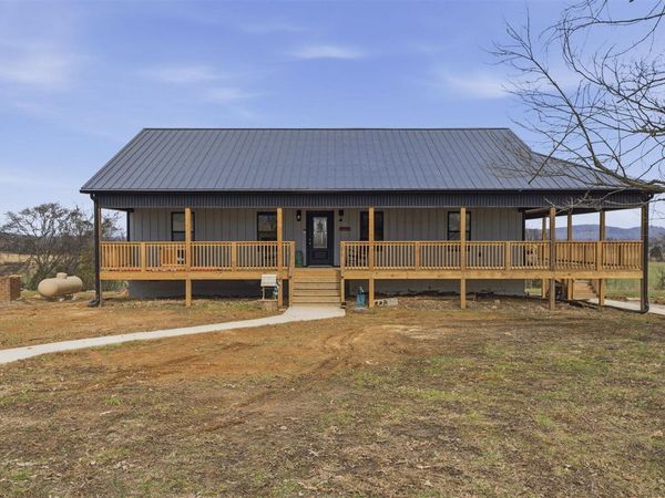 1775 Dimple Road , Morgantown, KY 42261