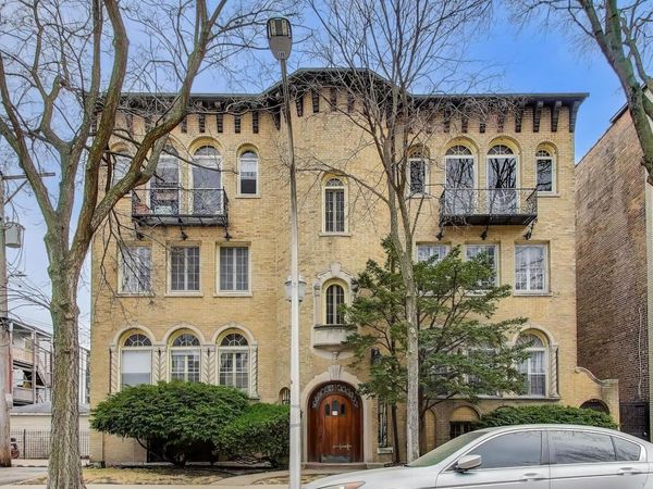 7453 N Hoyne Avenue, Unit 3S, Chicago, IL 60645