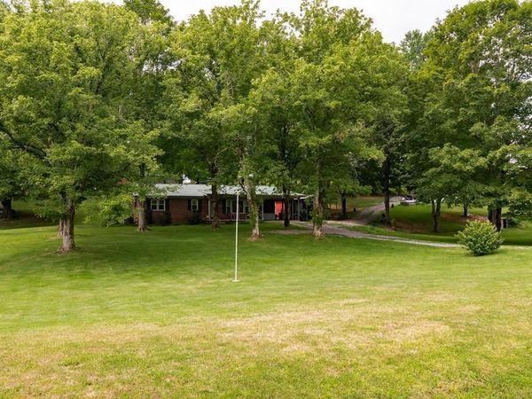 427 Allen Chapel Road, Hilham, TN 38568