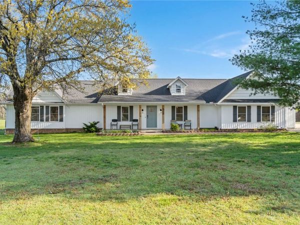 9248 E McNelly Road , Bentonville, AR 72712