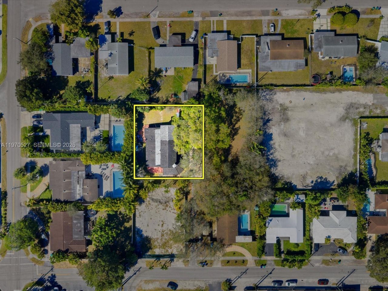 937 NE 171st St, Miami, FL 33162 Photo