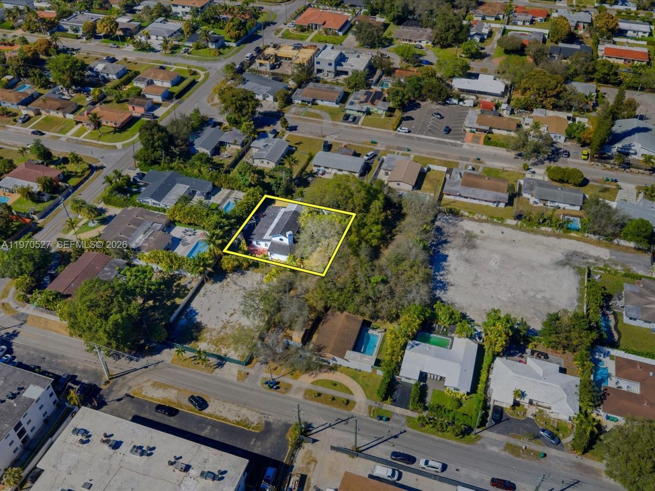 937 NE 171st St, Miami, FL 33162 Photo