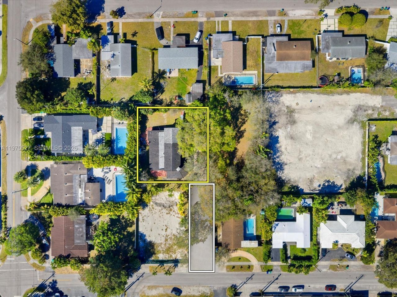 937 NE 171st St, Miami, FL 33162 Photo