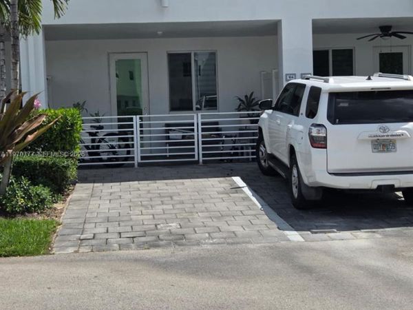 6416 NW 102nd Ct, Unit 104, Doral, FL 33178