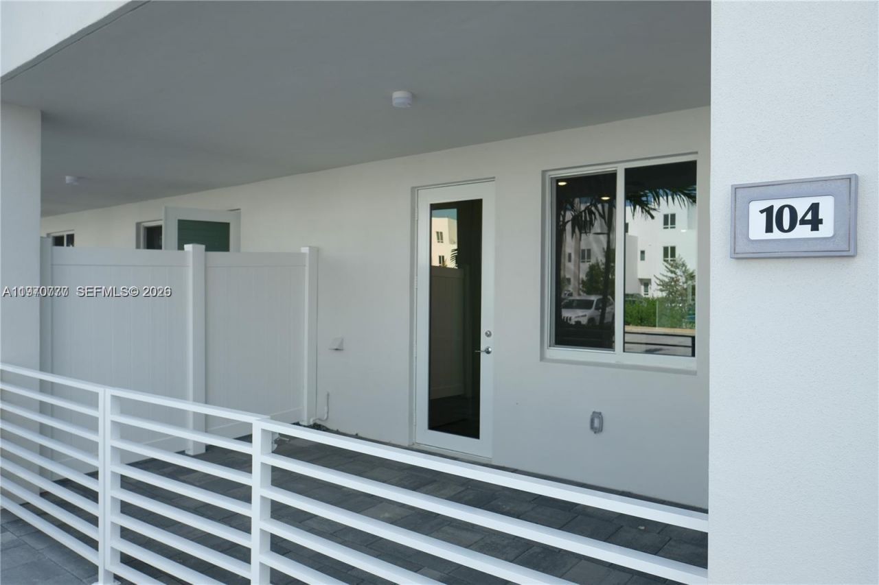 6416 NW 102nd Ct, Unit 104, Doral, FL 33178 Photo