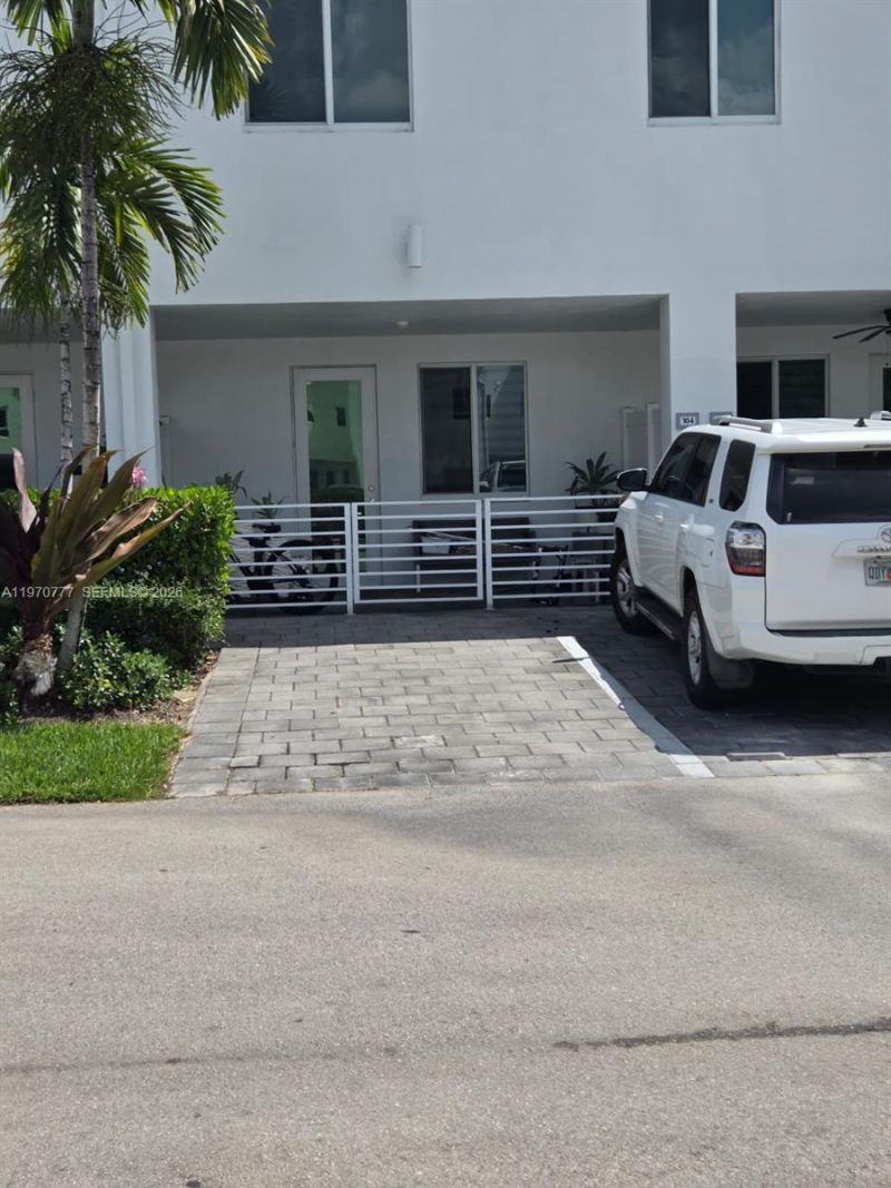6416 NW 102nd Ct, Unit 104, Doral, FL 33178 Photo