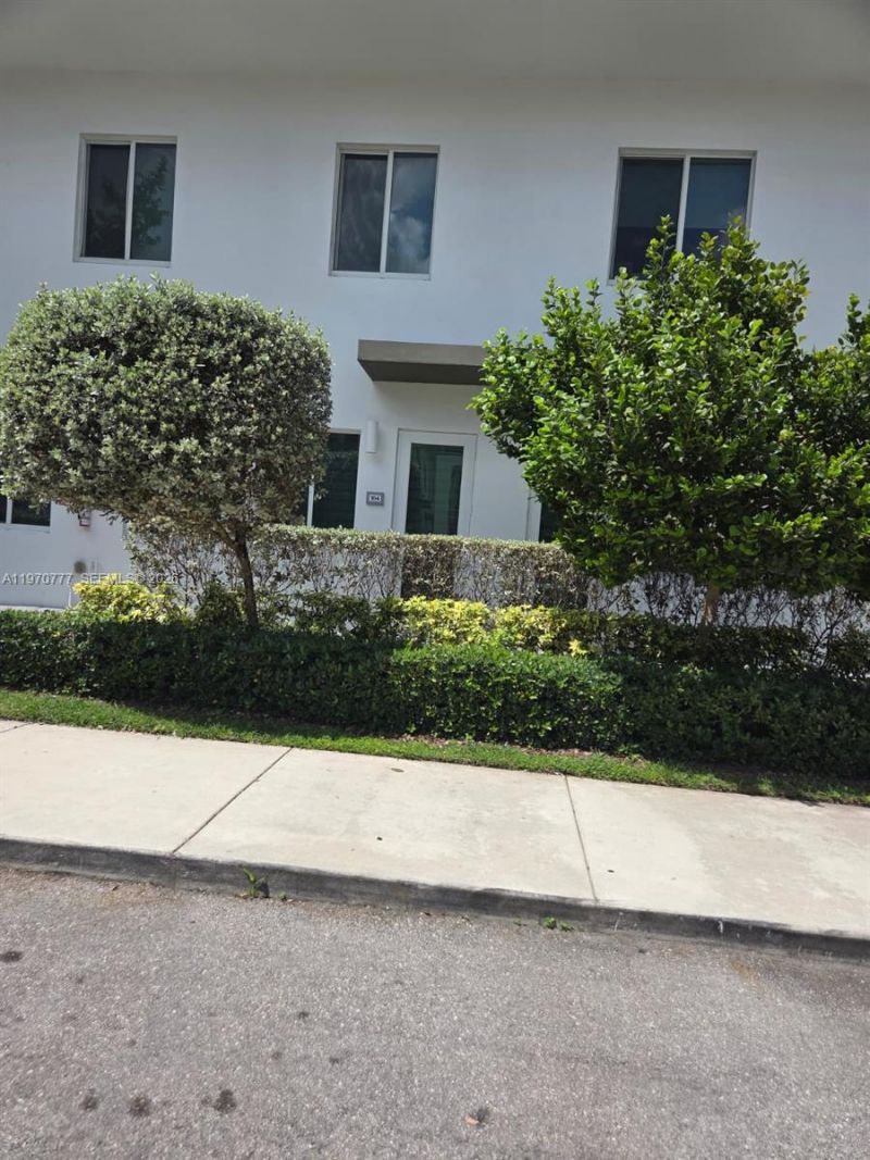 6416 NW 102nd Ct, Unit 104, Doral, FL 33178 Photo