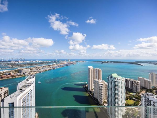 300 Biscayne Boulevard Way, Unit PH5701, Miami, FL 33131