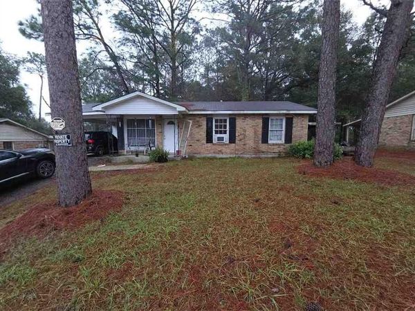 616 Masterson Avenue, Chickasaw, AL 36611