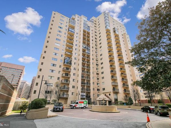 1211 S EADS STREET, Unit 602, ARLINGTON, VA 22202