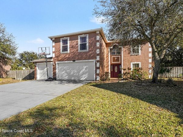 1343 Sorento Circle, Melbourne, FL 32904