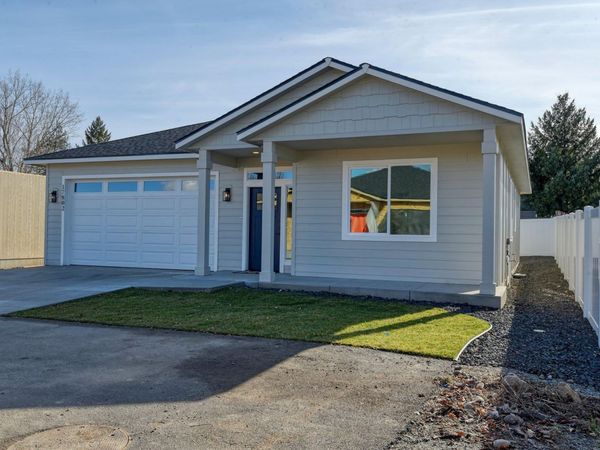 17803 E. E 3rd Ln, Spokane Valley, WA 99016