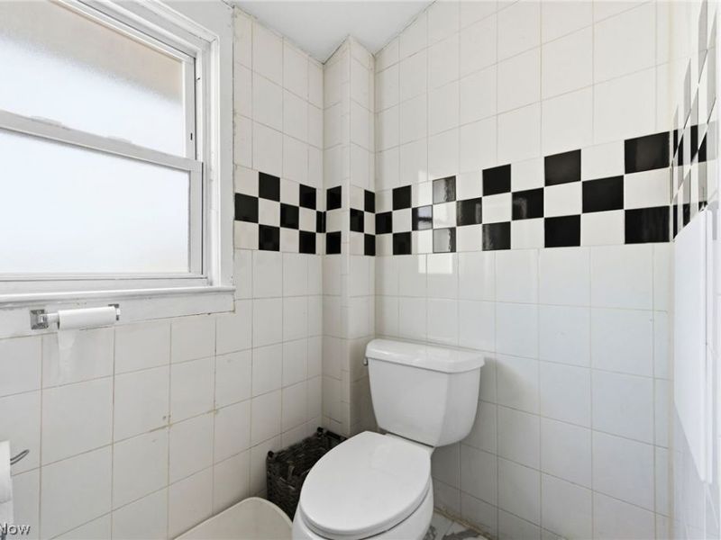 328 E 238th Street, Euclid, OH 44123 Photo 13